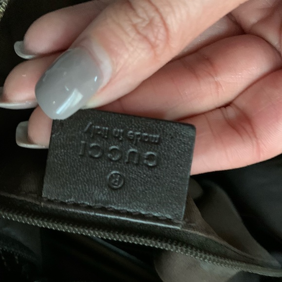 Gucci hobo 100% Authentic - Picture 5 of 6